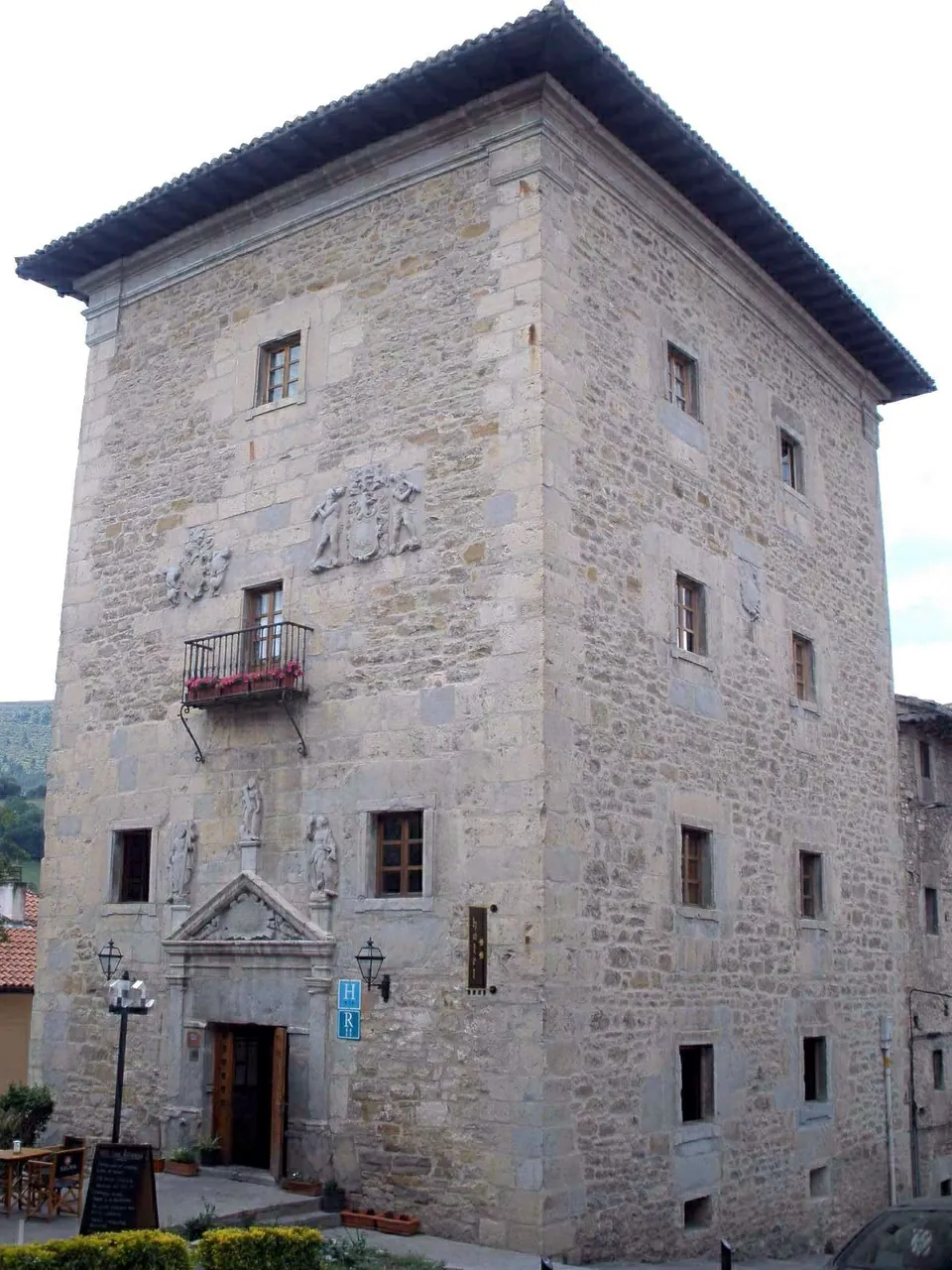 Casa Torre De Los Molinillo De Velasco