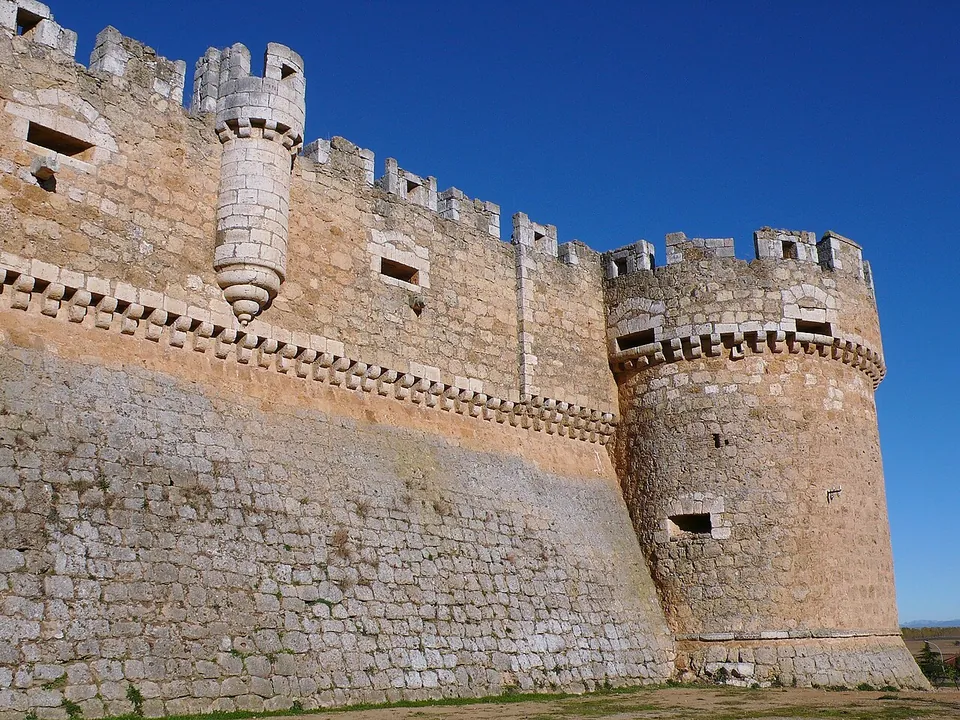 Castillo de Grajal de Campos