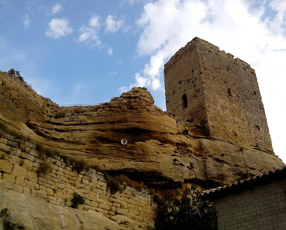 Castillo de Luesia