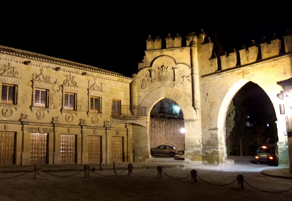 Castillo. Recinto amurallado
