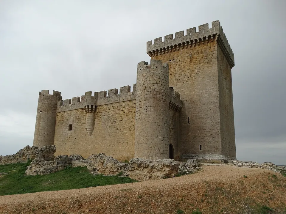 Castillo de Villalonso
