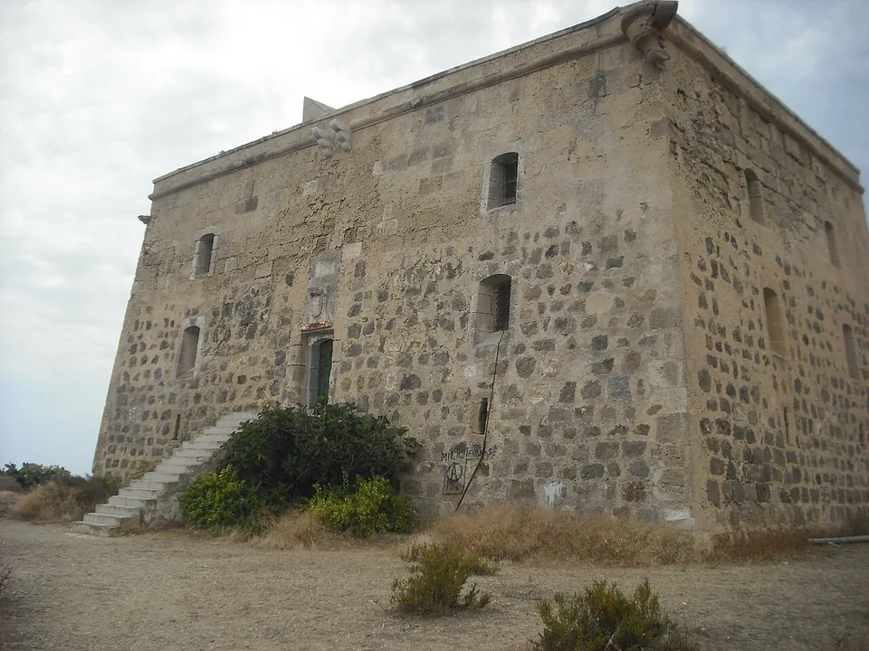 Torre San José