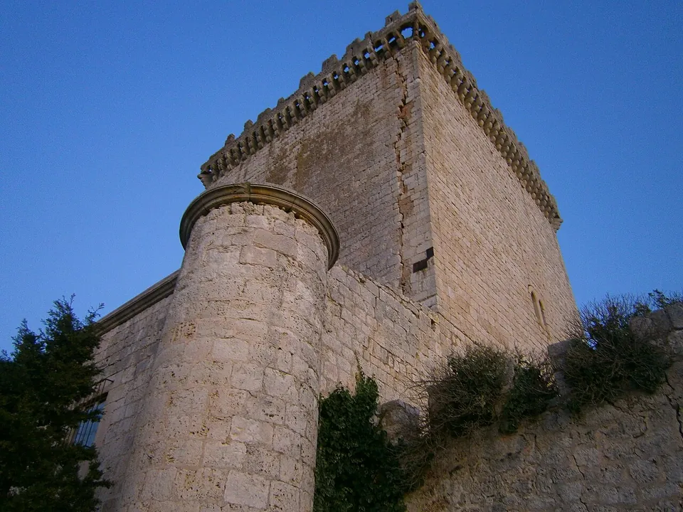Castillo de Mazuelo de Muñó