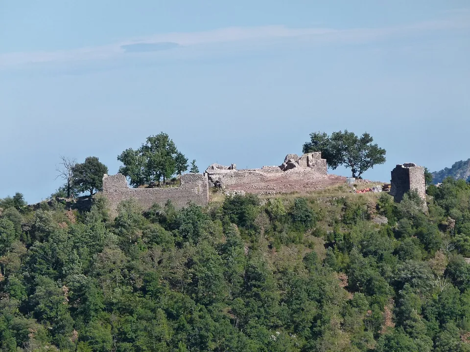 Castillo de Rocabruna